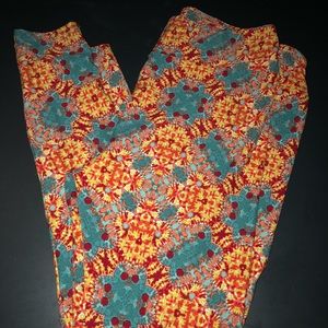 NWOT LuLaRoe TC Tall/Curvy Leggings